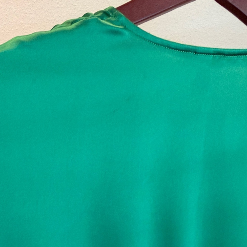 H&M Emerald V-Neck Dress - Picture 4 of 4